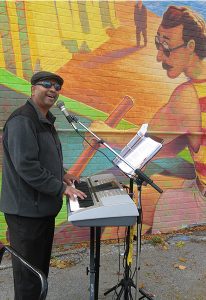 Street Performance by the Beaches Toronto - Inauguration of a street mural